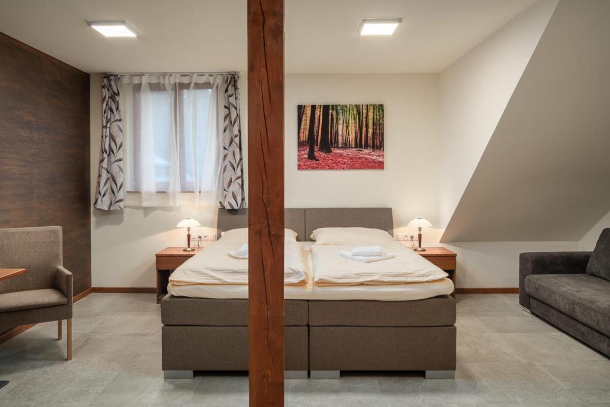Wellness Hotel Ondrasuv Dvur Била Экстерьер фото