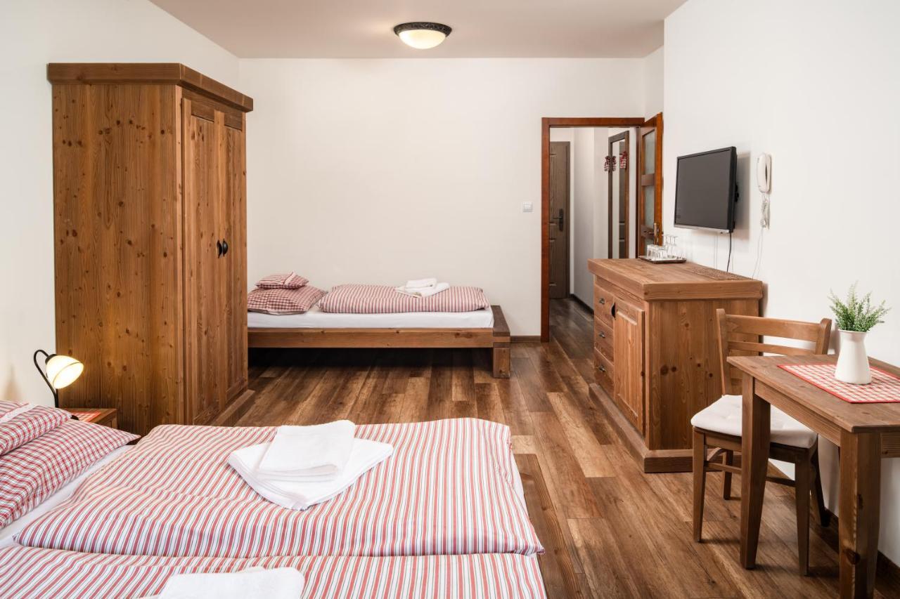 Wellness Hotel Ondrasuv Dvur Била Экстерьер фото