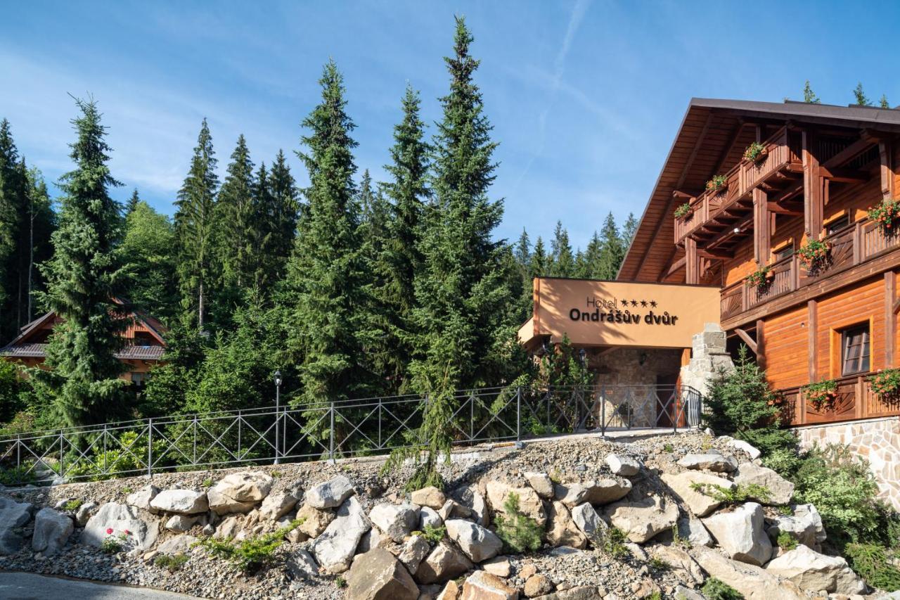Wellness Hotel Ondrasuv Dvur Била Экстерьер фото